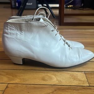 Vintage 80s square pointed ankle booties